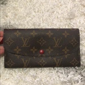 Louis Vuitton Authentic wallet
